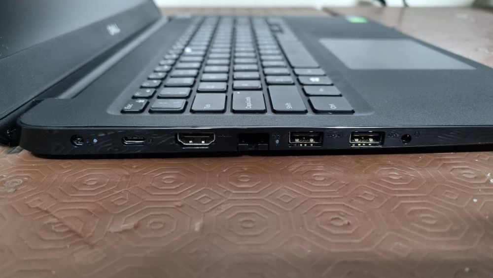 Portátil i7 8ª Gen • 16GB RAM • 512GB NVMe • Gráfica MX130