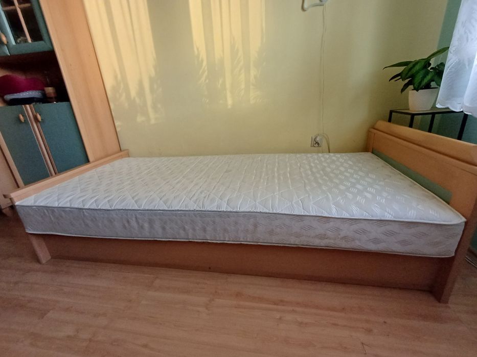 Łóżko pojedyńcze