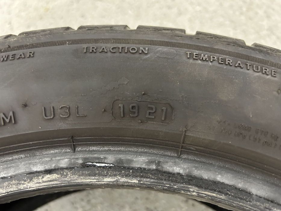 Komplet opon opony Bridgestone T005 Turanza  215 55 R17 94 V 4 sztuki