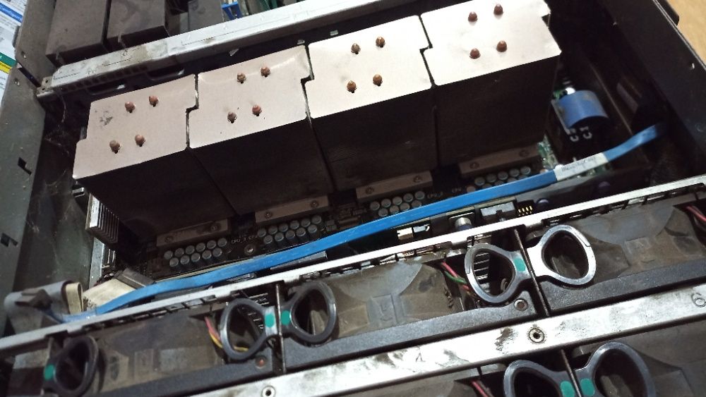 Сервер целиком (5000 грн) или по кускам