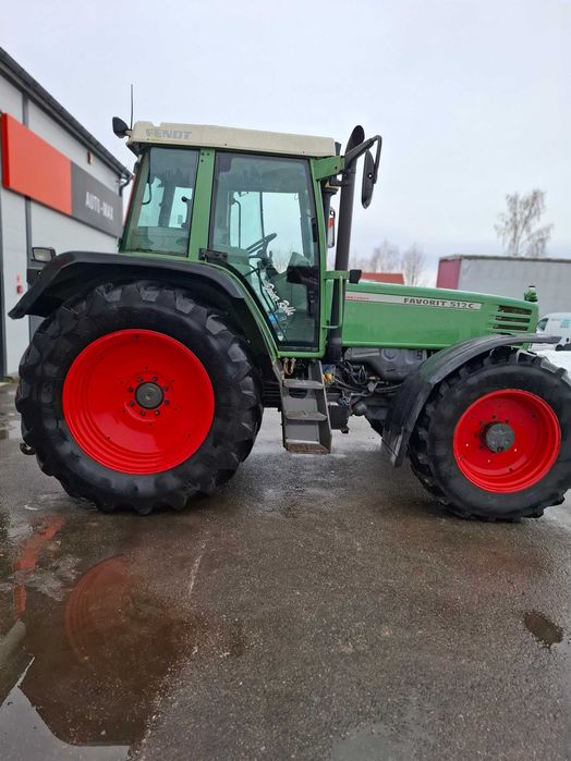 Sprzedam ciągnik rolniczy Fendt 512