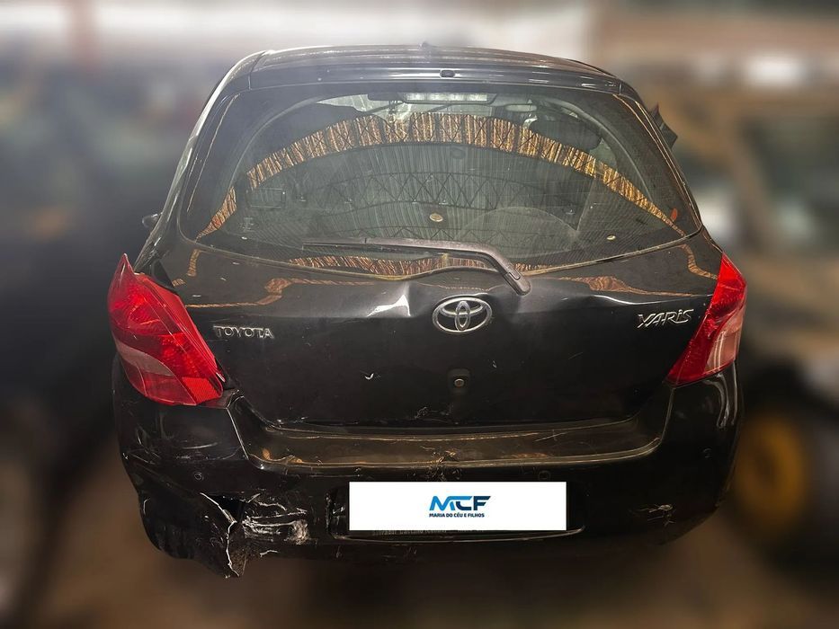 Toyota Yaris II 1.0 VVT-i de 2005 para peças