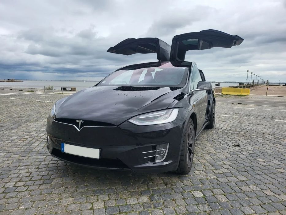 Tesla Model X 100D