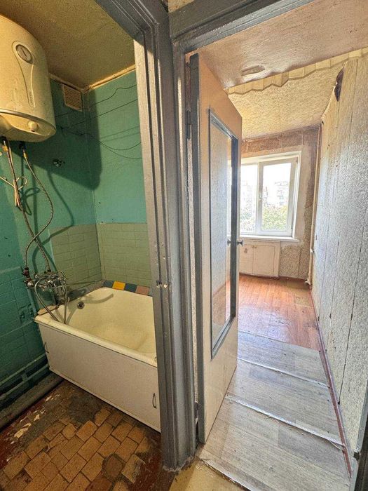 Продам 1 квартиру Тополь -2