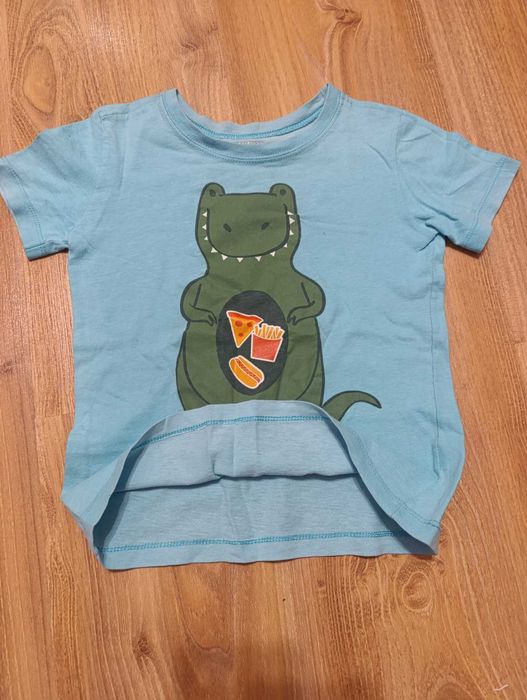 Дитяча футболка з динозавром та веселим принтом — комфорт і стиль!