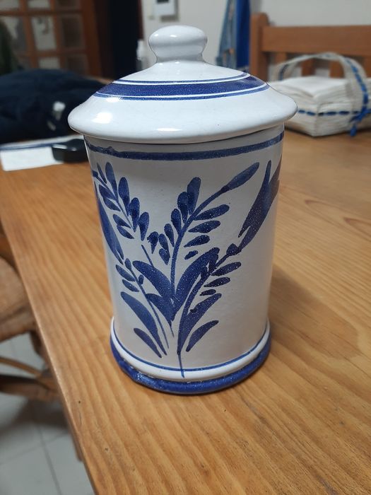 Cerâmica Vieira, Lagoa, Açores, pintada à mão