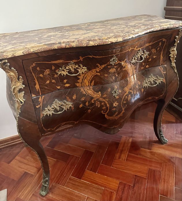 Cómoda antiga Luís XV