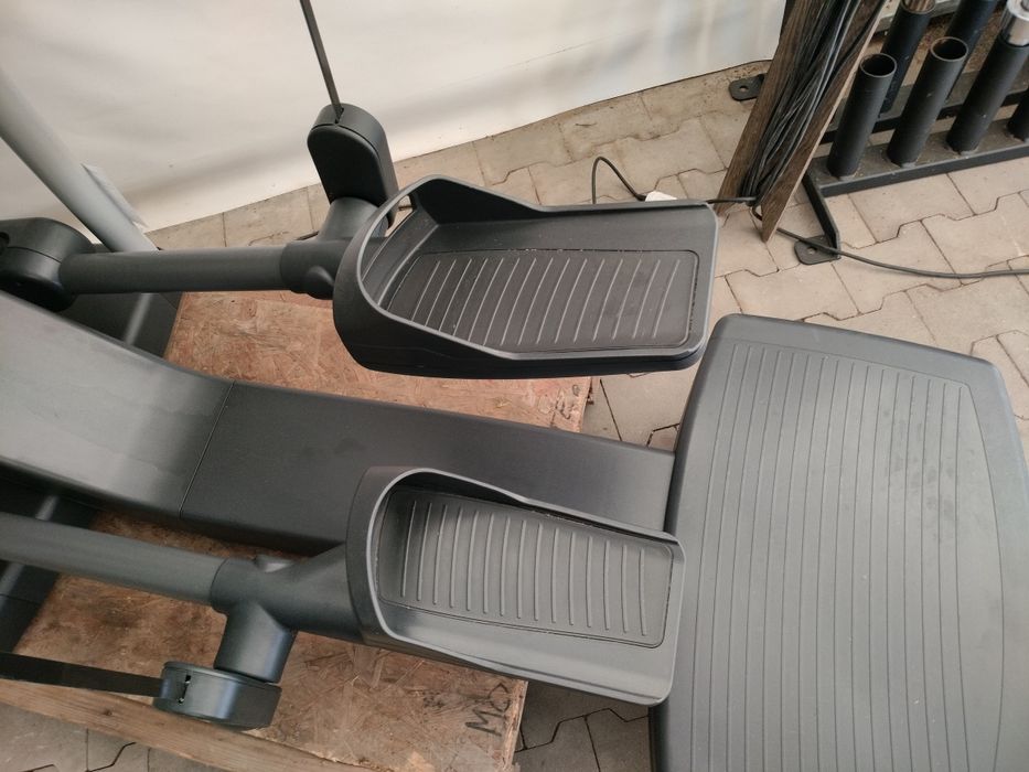 Orbitrek technogym Vario visio stan bardzo dobry