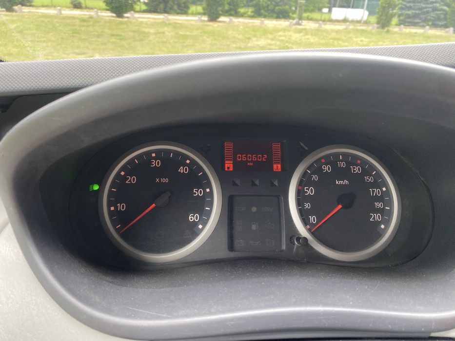 Trafic 2011 9 osobowy 2.5 dci