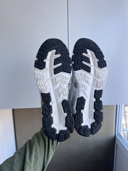 42,5 | Бігові кросівки Asics Gel-Quantum 90 2 Чоловічі Оригінал