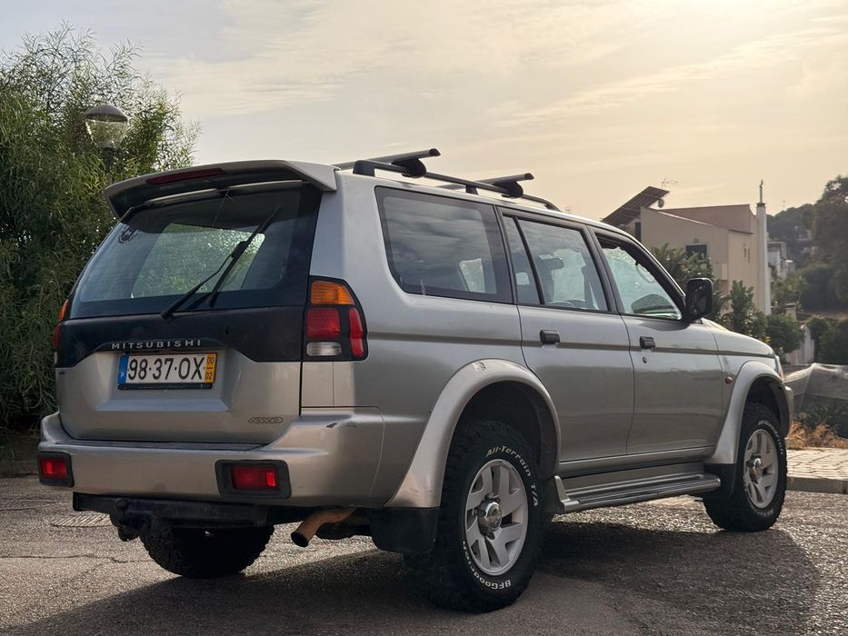 Mitsubishi pagero sportwagon 2.5gls