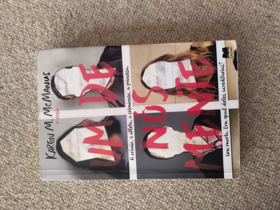 Livro Um de Nós Mente