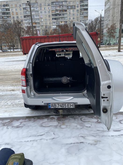 Suzuki grand vitara ПРОДАМ