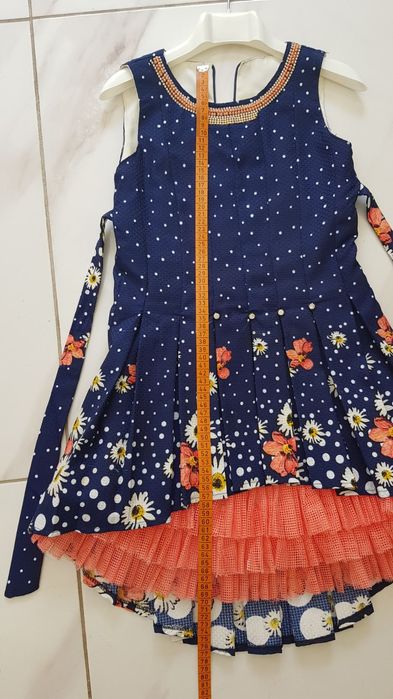 Святкова сукня на дівчинку 5-6 років