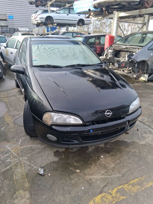 Opel tigra para peças