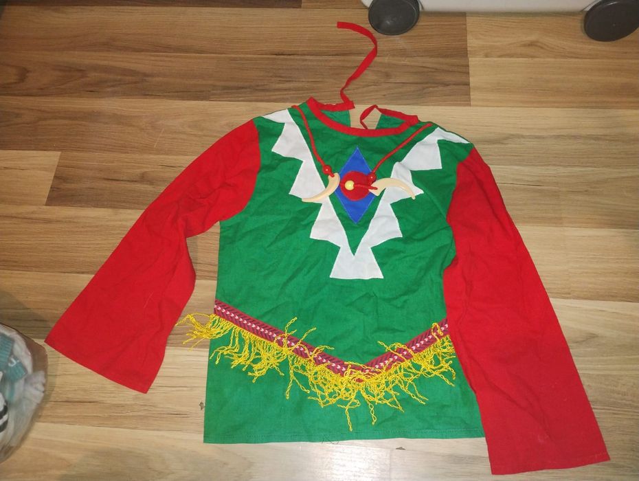 Bluzka indianina r.122/128