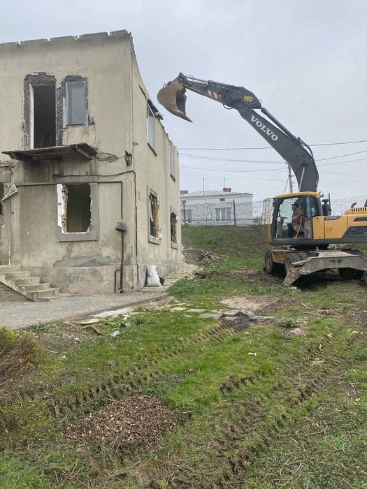 Демонтаж та вивіз буд.сміття.