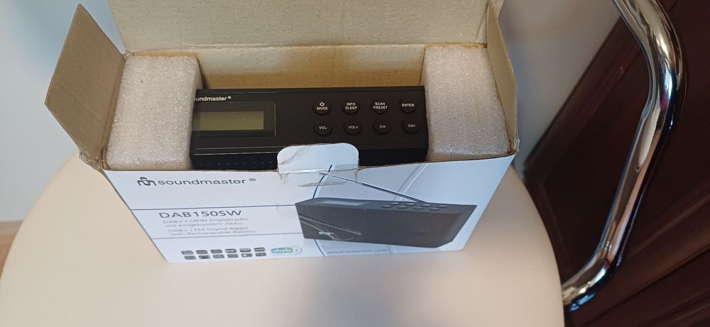 Radio sieciowo-bateryjne DAB+ FM Soundmaster DAB150SW