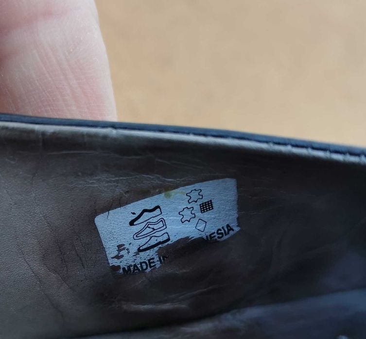 Кожаные классические туфли лодочки Ecco 38 р. Оригинал