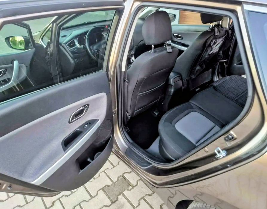 Samochód KIA CEED