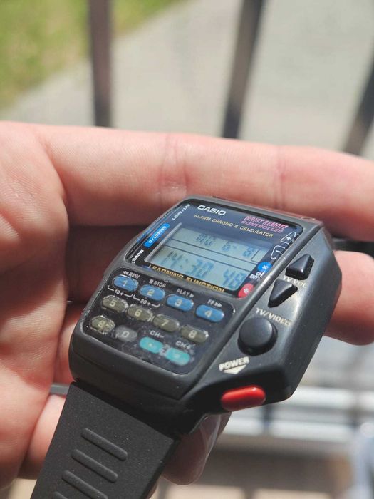 Casio CMD-40 z 1995 r. - pilot TV, kalkulator