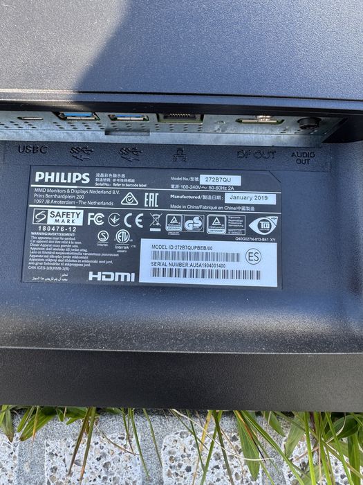 2x Monitores Philips Brilliance 27” + Braços Articulados VESA