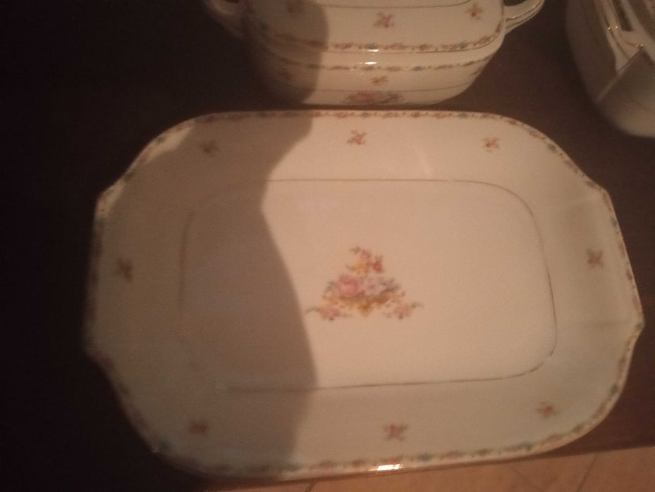 Vista Alegre terrinas e travessas