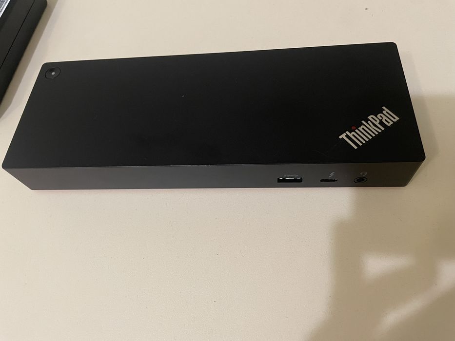 Док-станція Lenovo USA ThinkPad Thunderbolt 3 Gen 2 потужністю 135 Вт (40AN0135US) з підтримкою двох дисплеїв UHD 4K, 2 порти HDMI, 2 порти DP,