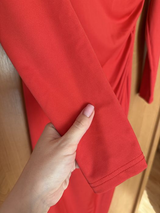 Нова червона сукня футляр розмір S