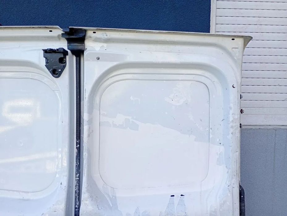 drzwi tylne lewe prawe tył z drabinką opel vivaro a trafic ii primasta