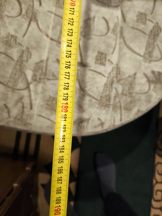 Кутовий розкладний диван з нішею для білизни».