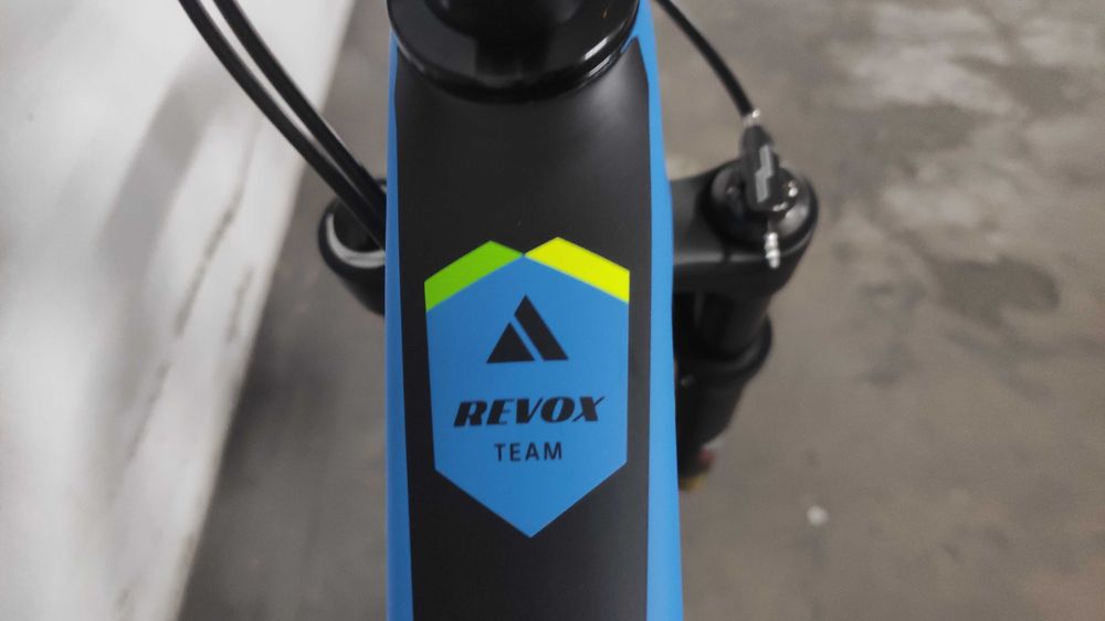 Bergamont Revox Team 29/Troco trotineta