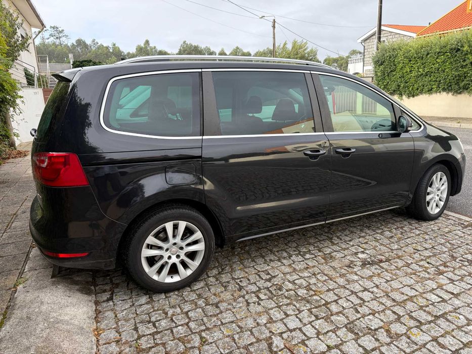 SEAT Alhambra 2.0 TDI 140cv | 7 Lugares | Teto Panorâmico | 2011