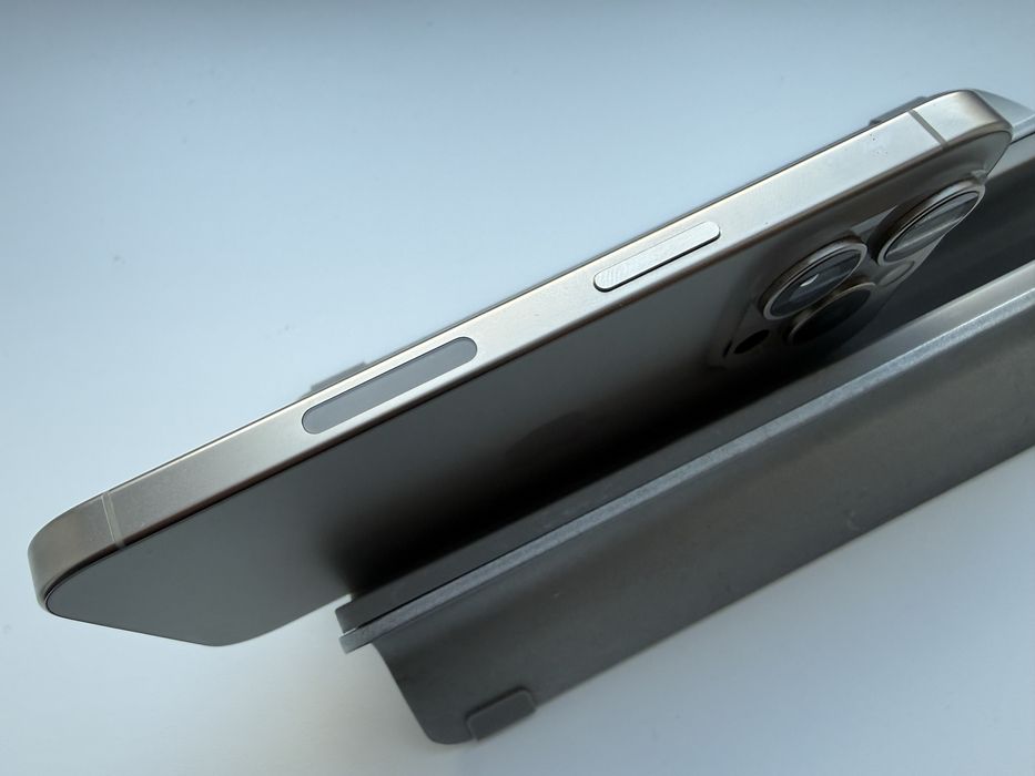 Apple iPhone 15 Pro 256gb Natural Neverlock 89%