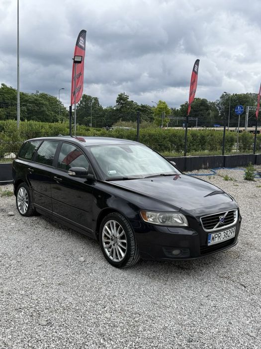 Volvo V50