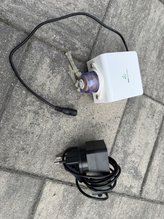 Pompa dozujaca do akwarium Reef Factory Dosing Pump X1, akwarium morskie