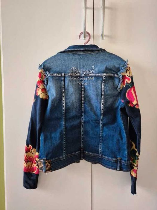 Piękna kurtka Desigual hippie