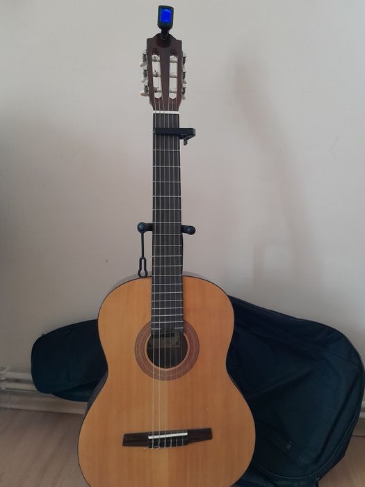 Gitara akustyczna