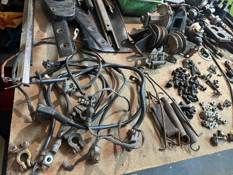 Мегалот оптом запчастини для ВАЗ класики 2101-2107 деталі