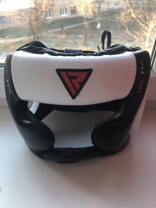 Продам шолом для боксу