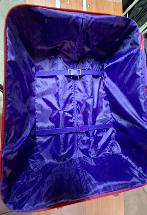 Trolley Travel Vermelha