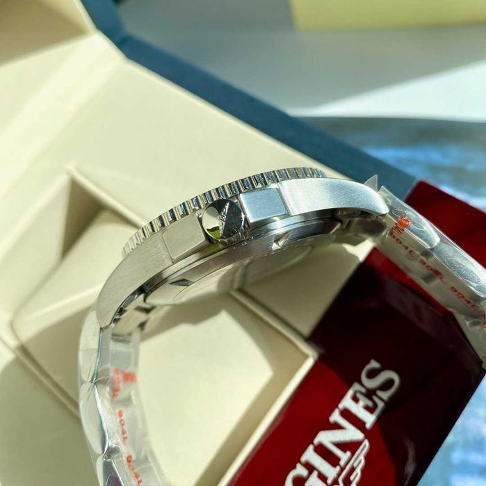 Годинник автоматичний Longines HydroConquest L3.788.4.06.321