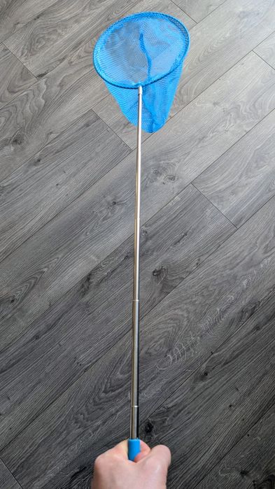 Синий телескопический сачок для игры на улице детям