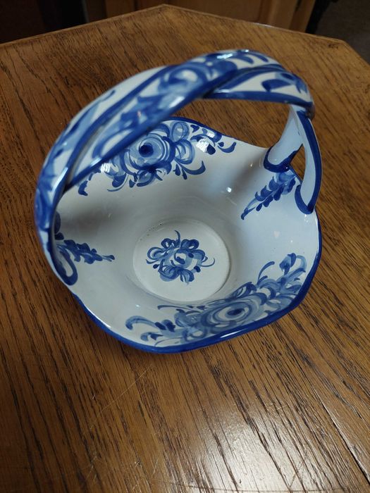 Ozdobny koszyczek ceramiczny Vestal