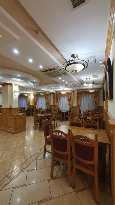 ПРОДАЖ Готельно-ресторанного комплекса Оленка в місті Рахів/Закарпаття
