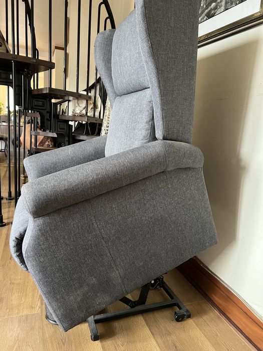 Sofa multiposicional eletrico NOVO