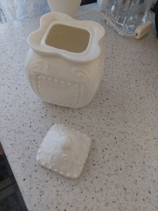 Cukiernica ceramiczna