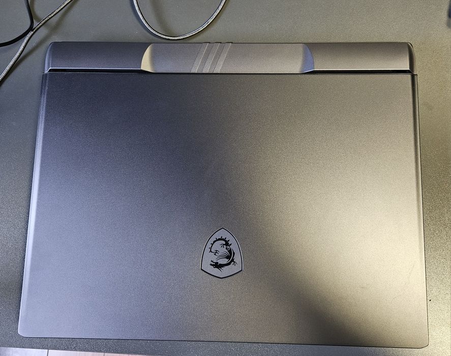 Laptop gamingowy MSI Vector 17 RTX4080 I9 1TB 32GB