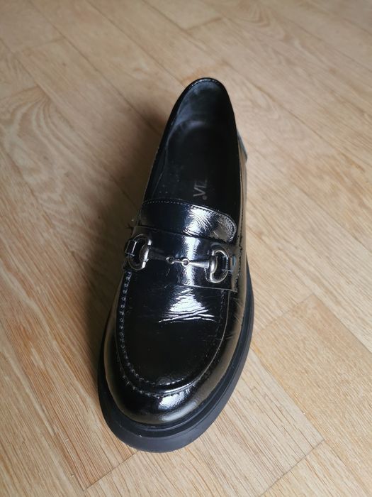 Mokasyny czarne, lakierowane, Venezia