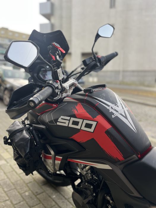 Macbor Montana XR5 500 Black Edition – Assinada por "Ride That Monkey"